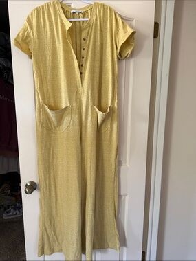 Women’s Cara Loren Short-Sleeve Wide-Leg Jumpsuit in Light Yellow size S